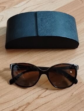 Authentic Prada Tortoiseshell Cat Eye Polarized Sunglasses Brown Gradient